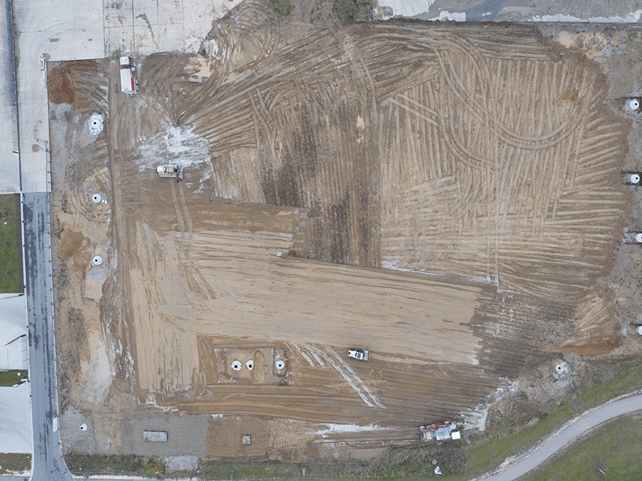 Der Baugrund wird geebnet